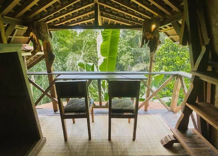 Vakantiehuis Secluded Jungle W Private Pool & Serene View *