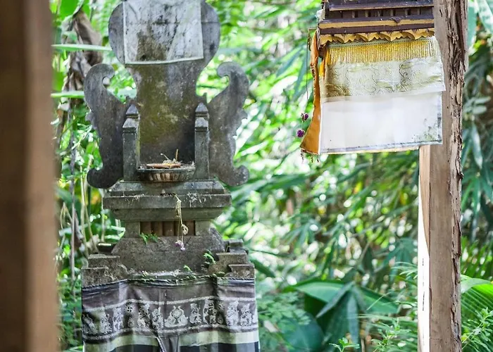 Secluded Jungle W Private Pool & Serene View Vakantiehuis