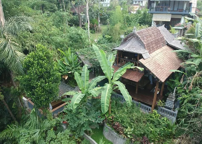 Vakantiehuis Secluded Jungle W Private Pool & Serene View *