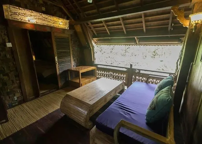 Vakantiehuis Secluded Jungle W Private Pool & Serene View *