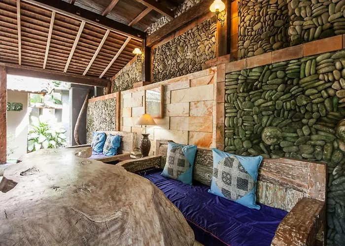 Secluded Jungle W Private Pool & Serene View Vakantiehuis Ubud
