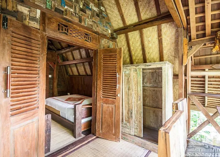 Secluded Jungle W Private Pool & Serene View Vakantiehuis *