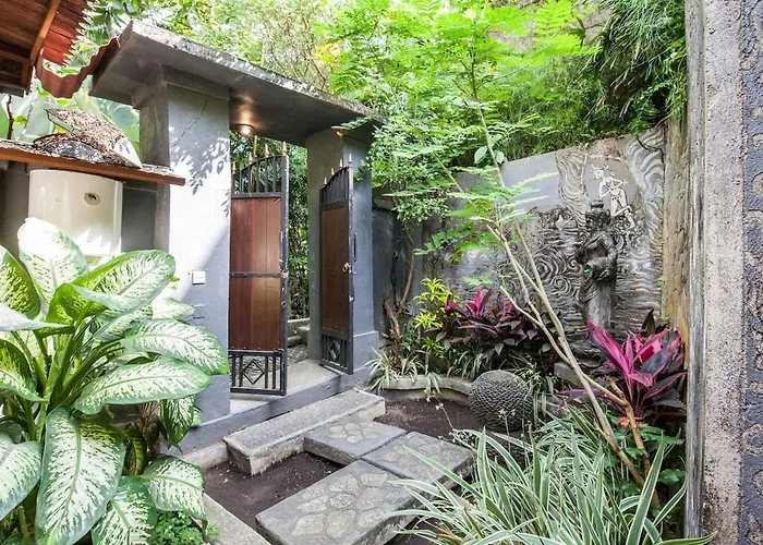 Secluded Jungle W Private Pool & Serene View *